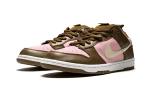 SB-Dunk-Low-Pro-x-Stussy-Cherry-Reps-1.webp