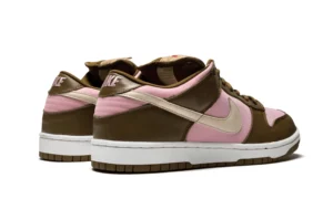 SB-Dunk-Low-Pro-x-Stussy-Cherry-Reps-2.webp