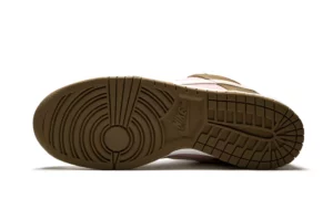 SB-Dunk-Low-Pro-x-Stussy-Cherry-Reps-3.webp