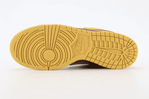 SB-Dunk-Low-Yellow-Lobster-Replica-3.png