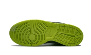 SB-Dunk-Low-x-Concepts-Green-Lobster-Reps-3.webp
