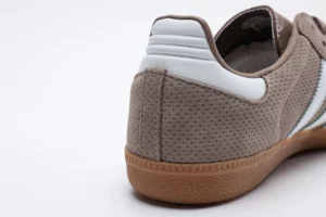 Samba-OG-Chalky-Brown-Gum-Sneakers-Replica5.webp