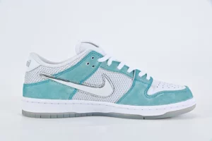 TOP-April-Skateboards-x-Dunk-Low-SB-Turbo-Green-REPLICA1.webp