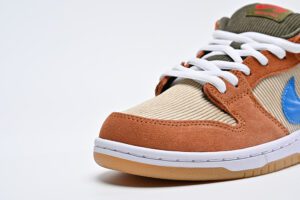 TOP-Dunk-Low-Pro-SB-Corduroy-REPLICA4.jpg