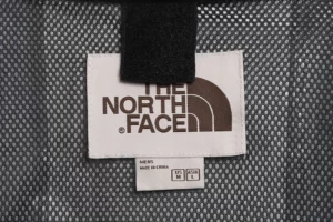 The-North-Face-86-Retro-Bergjacke-Reps3.webp
