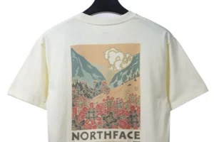 The-North-Face-Floral-Landscape-Print-T-Shirt-3.webp