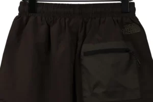 The-North-Face-Multi-Pocket-Cargo-Shorts-3.webp
