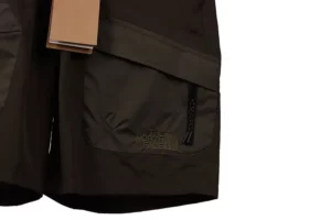 The-North-Face-Multi-Pocket-Cargo-Shorts-4.webp