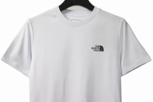 The-North-Face-Small-Standard-T-Shirt-4.webp