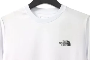 The-North-Face-Small-Standard-T-Shirt-6.webp