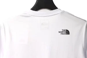 The-North-Face-Small-Standard-T-Shirt-7.webp