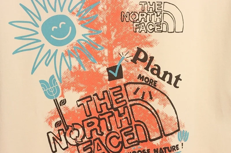 The-North-Face-T-shirt-with-back-print-6.webp
