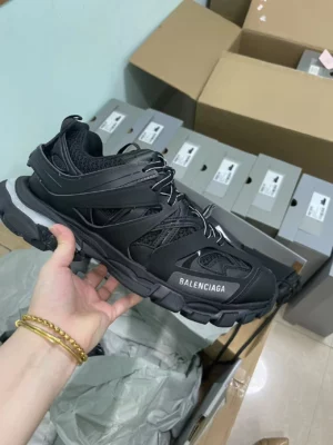Top-Balenciaga-Mens-Track-Led-Sneaker-in-Black-REPS5.webp