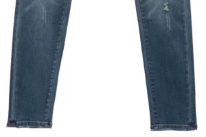 Verwaschene-blaue-zerrissene-Jeans-Reps8.webp
