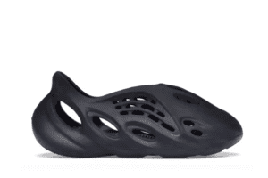 Yeezy-Foam-RNNR-Mineral-Blue-595x397-1.png