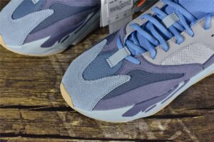 YeezyBoost700CarbonBlue_8.jpg