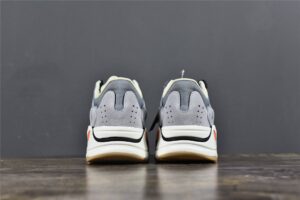 YeezyBoost700Magnet_10.jpg