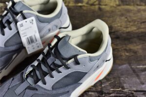 YeezyBoost700Magnet_12.jpg