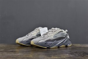 YeezyBoost700V2Tephra_1.jpg