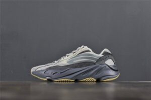 YeezyBoost700V2Tephra_12.jpg