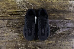 YeezyBoost700V2Vanta_13.jpg