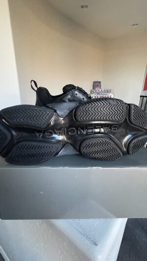 balenciaga-triple-S-black-4-scaled-1.jpeg