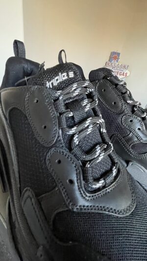 balenciaga-triple-S-black-5-scaled-1.jpeg