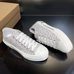 burberry-cotton-sneaker-1-4.jpg