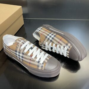 burberry-cotton-sneaker-2-1.jpg