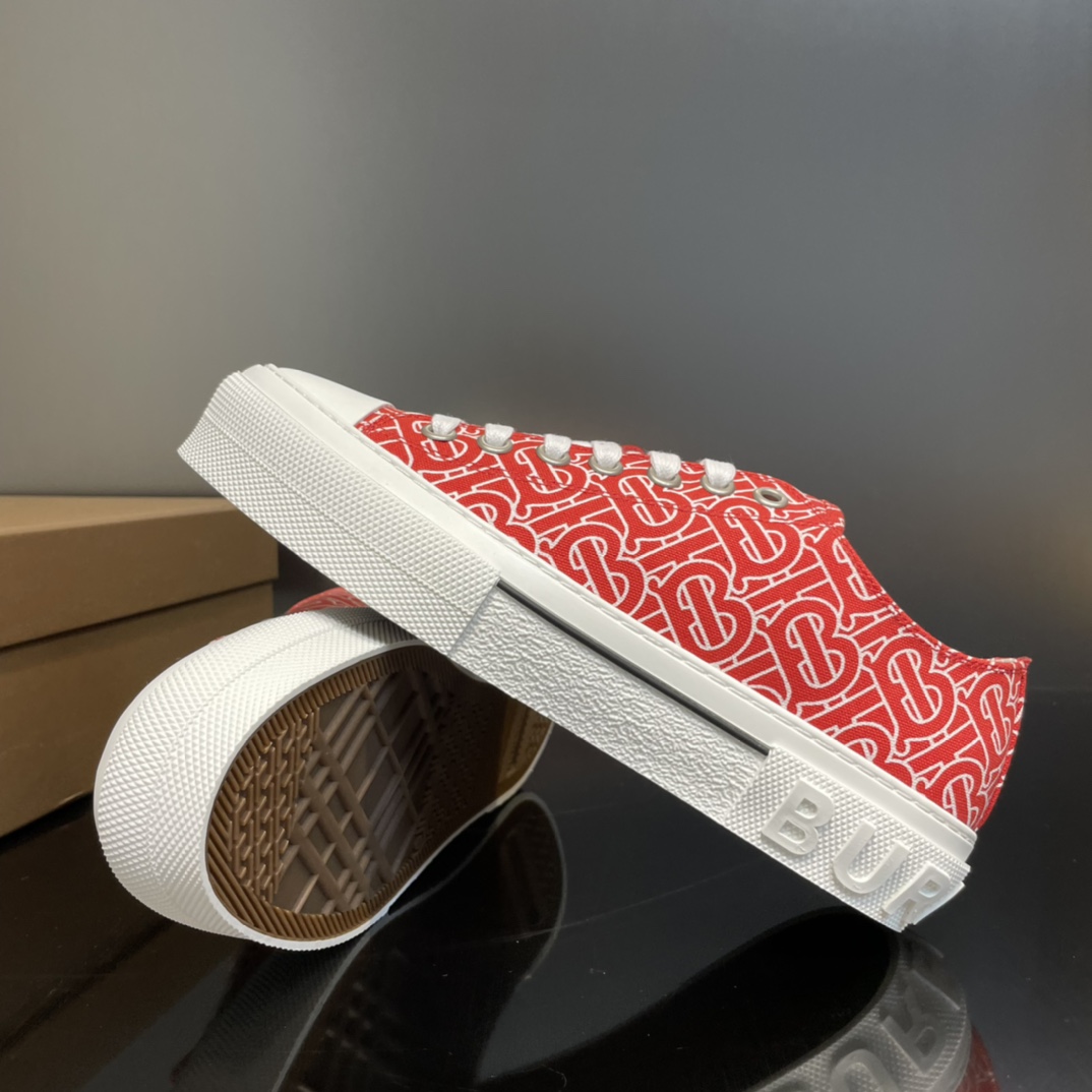 burberry-cotton-sneaker-2-3.jpg