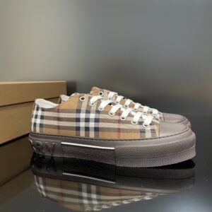 burberry-cotton-sneaker-3-1.jpg