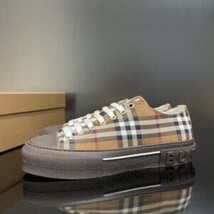 burberry-cotton-sneaker-8-1.jpg