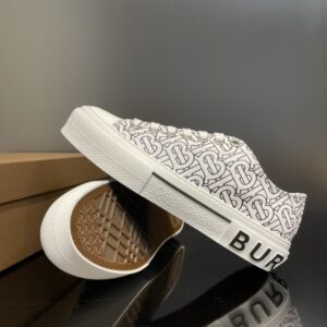 burberry-cotton-sneaker-8-4.jpg