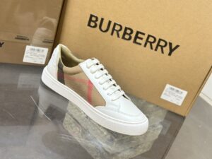 burberry-sneaker-1-1.jpg