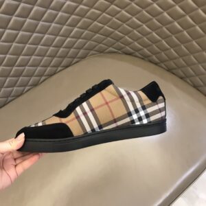 burberry-sneaker-6.jpg