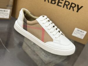 burberry-sneaker-7-1.jpg