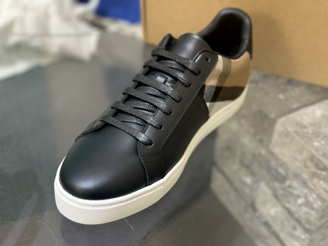 burberry-sneakers-3-3.jpg