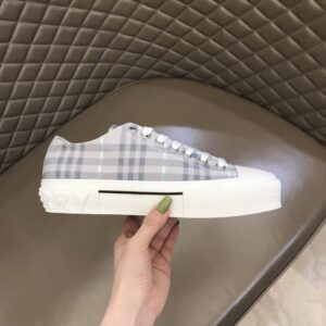 burberry-sneakers-6-2.jpg