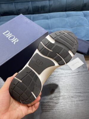 dior-b22-2-2.jpg