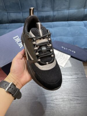 dior-b22-black-white-7-1.jpg