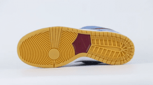 dunk-low-premium-sb-philadelphia-phillies-reps-4-595x334-1.png
