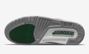 jordan-3-pine-green-4.jpg