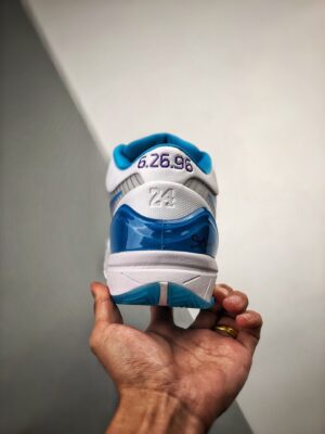 kobe-4-hornets-5.jpg