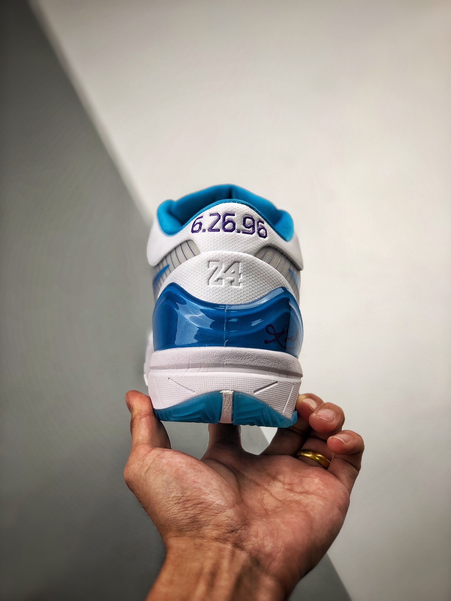 kobe-4-hornets-5.jpg