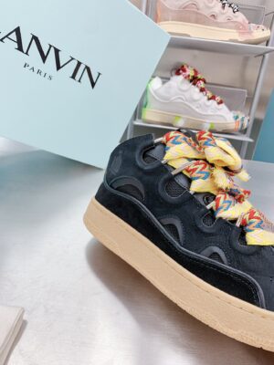 lanving-curb-sneaker-3-4.jpg