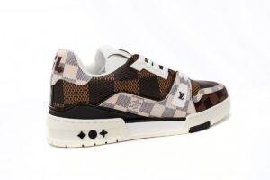 lv-trainer-2-6.jpg