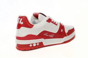lv-trainers-2-1-1.jpg