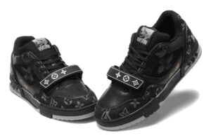 lv-trainers-4-scaled-1.jpg