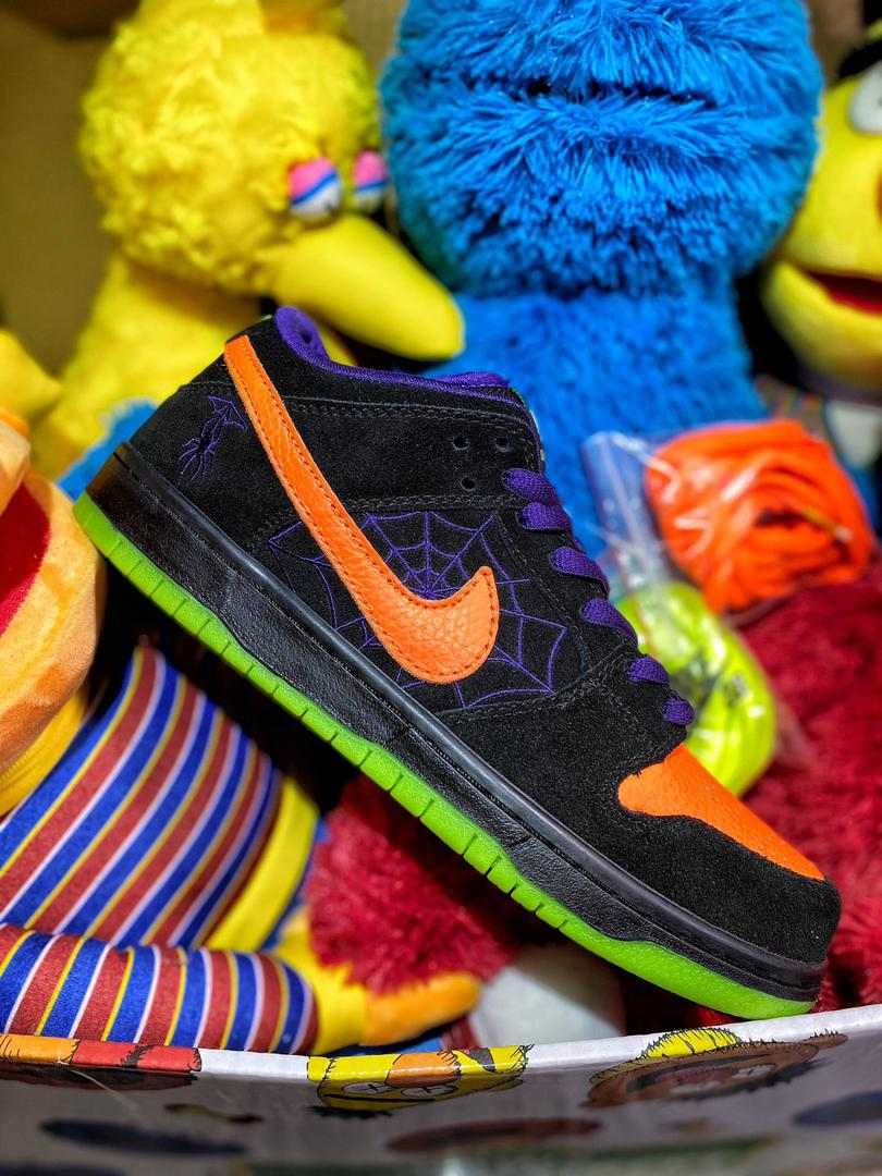 sb-dunks-halloween-10.jpg
