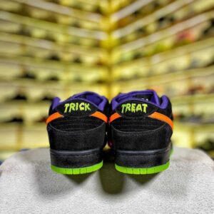 sb-dunks-halloween-7.jpg